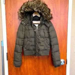 Abercrombie and Fitch puffer jacket small